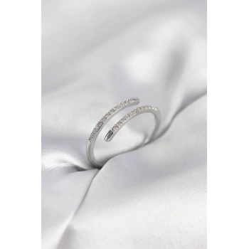 Gümüş Renk Yılan Kuyruk Model Zirkon Taşlı Kadın Yüzük - TJ-BYK4027