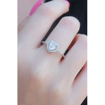 Gümüş Renk Zirkon Taşlı Kalp Model Charm Pirinç Kadın Yüzük - TJ-BYK2655