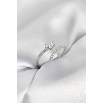 Gümüş Renk Zirkon Taşlı Kuyruklu Kalp Model Kadın Yüzük - TJ-BYK4014