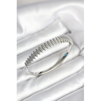 Gümüş Renk Zirkon Taşlı Pirinç Kadın Kelepçe - TJ-BB8020