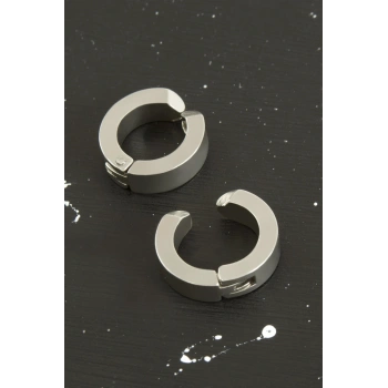 Gümüş Renkli Kıstırmalı Erkek Çelik Küpe 1,5 cm