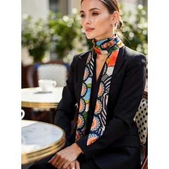 Kadın Renkli Saten Geometrik Desenli Fular Zarif ve Canlı Tasarım – Günlük & Ofis, Hediye Edilebilir