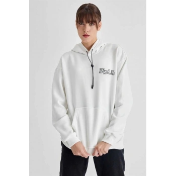 Kapüşonlu Sırt Baskılı Üç İplik Oversize Sweatshirt - Beyaz