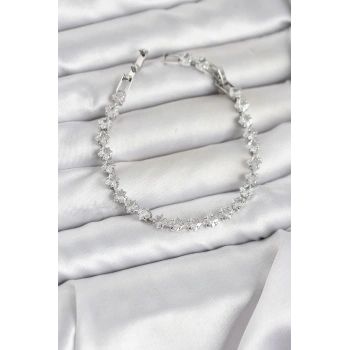 Kare Zirkon Taşlı Gümüş Renk Pirinç Su Yolu Kadın Bileklik - TJ-BB8325