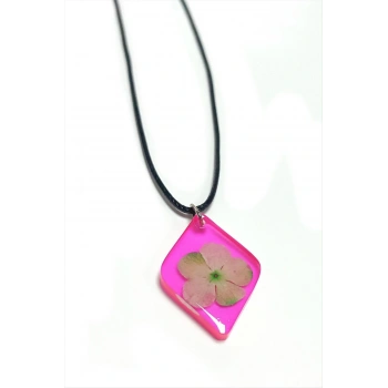 Kartopu Çiçeği Baklava Dilimli Epoksi Kolye