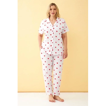 MARSiLYAN- Kadın Beyaz Kırmızı Kalp Desenli Önden Düğmeli Büyük Beden Pijama Takımı