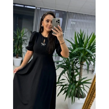 MARSiLYAN- Kadın Kısa Kollu Bisiklet Yaka Fiyonk Broşlu Midi Janjan Krep Elbise