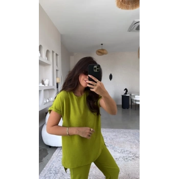 MARSiLYAN- Kadın Kısa Kollu Bluz Ve Bileği Pens Detay Pantolon Ikili Takım