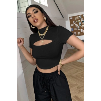 MARSiLYAN- Kadın Siyah Göğüs Dekolteli Yarım Kollu Cut Out Crop Top Bluz