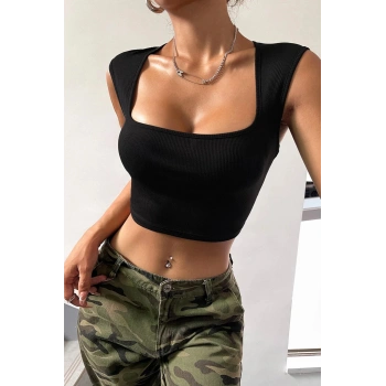 MARSiLYAN- Kadın Siyah Kare Yaka Kalınlaşan Omuz Detaylı Crop Top Bluz