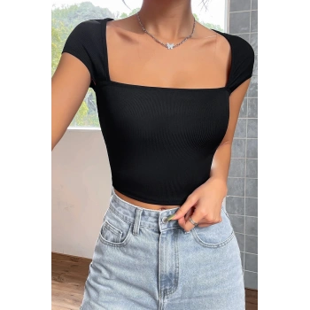 MARSiLYAN- Kadın Siyah Kare Yaka Yarım Kol Göğüs Dekolteli Crop Top Bluz