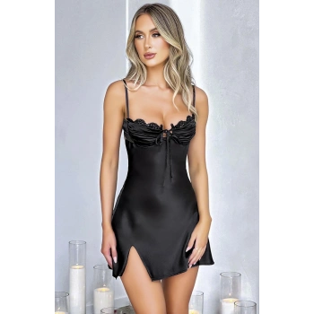 MARSiLYAN-  Özel Tasarım Yırtmaçlı İnce Askılı Dantel İşlemeli Siyah Mini Saten Gecelik