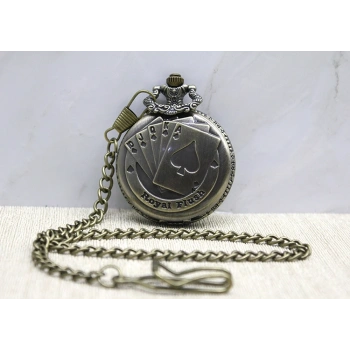 Oyun Kartı Tasarımlı Köstekli Saat