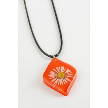 Papatya Köşeli Epoksi Kolye