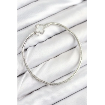 Pirinç Charm Zirkon Taşlı Yonca Model Gümüş Renk Kadın Bileklik - TJ-BB7799