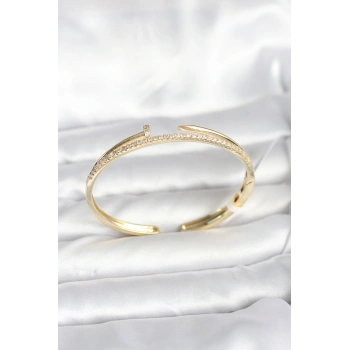 Pirinç Gold Renk Zirkon Taşlı Çivi Model Kadın Kelepçe Bileklik - TJ-BB8090