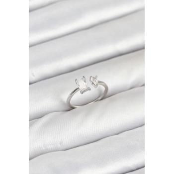 Pirinç Gold Renk Zirkon Taşlı Kadın Yüzük - TJ-BYK3883