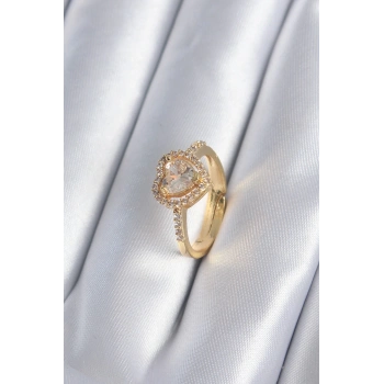 Pirinç Gold Renk Zirkon Taşlı Kalp Charm Model Kadın Yüzük - TJ-BYK2858