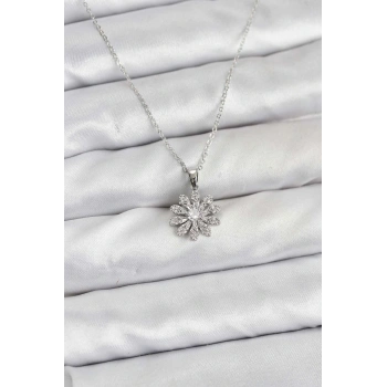 Pirinç Gümüş Renk Çiçek Model Kadın Kolye - TJ-BKO10806