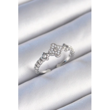 Pirinç Gümüş Renk İncili Yonca Model Zirkon Taş Detaylı Kadın Yüzük - TJ-BYK3439