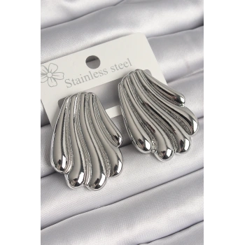 Pirinç Gümüş Renk İşlemeli İstiridye Model Kadın Küpe - TJ-BKP10231