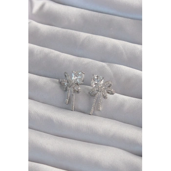 Pirinç Gümüş Renk Kare Zirkon Taşlı Fiyonk Küpe - TJ-BKP9306