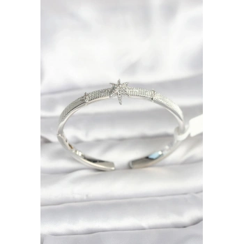 Pirinç Gümüş Renk Kutup Yıldızı Model Kadın Kelepçe Bileklik - TJ-BB8092