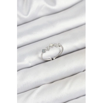 Pirinç Gümüş Renk Minimal Yonca Detaylı Kadın Yüzük - TJ-BYK3843