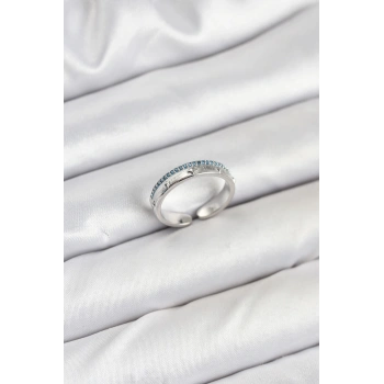 Pirinç Gümüş Renk Sıralı Zirkon Taşlı Kutup Yıldızı Model Kadın Yüzük - TJ-BYK3837