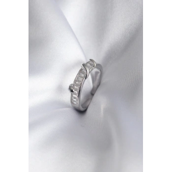 Pirinç Gümüş Renk Su Yolu Zirkon Taşlı Kadın Yüzük - TJ-BYK2914