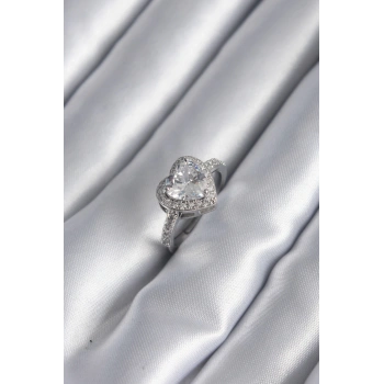 Pirinç Gümüş Renk Zirkon Taş Kalp Charm Model Kadın Yüzük - TJ-BYK2952