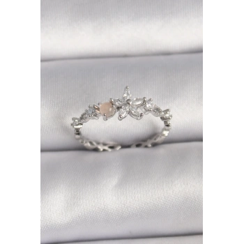 Pirinç Gümüş Renk Zirkon Taşlı Çiçek Model Ayarlanabilir Yüzük - TJ-BYK3564