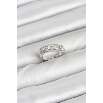 Pirinç Gümüş Renk Zirkon Taşlı Kadın Yüzük - TJ-BYK3873