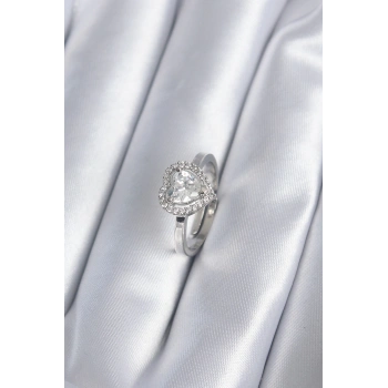 Pirinç Gümüş Renk Zirkon Taşlı Kalp Charm Model Kadın Yüzük - TJ-BYK2861