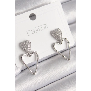 Pirinç Gümüş Renk Zirkon Taşlı Kalp Model Kadın Küpe - TJ-BKP9781