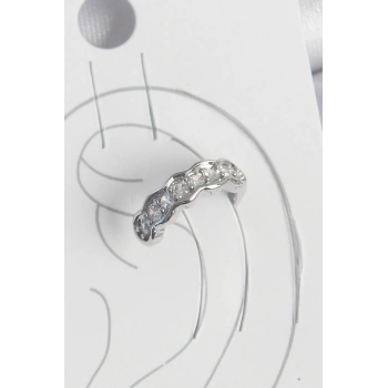 Pirinç Gümüş Renk Zirkon Taşlı Kıkırdak Model Kadın Küpe - TJ-BKP10550