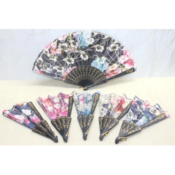 Plastik Çiçek Desenli Yelpaze