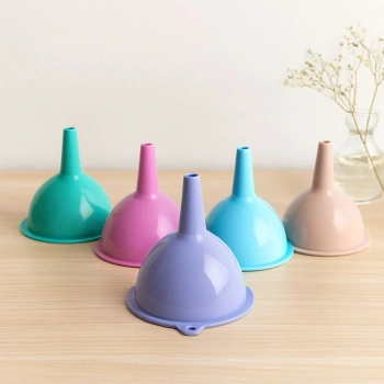 Plastik Huni 120 mm
