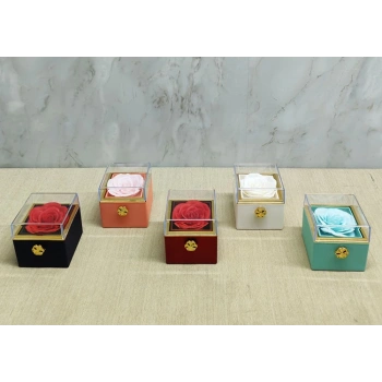 Romantik Gül Yüzük Kutusu Kare