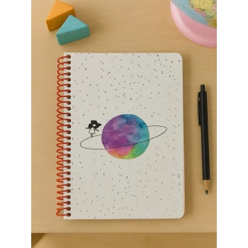 Satürn Kız Tasarımlı Spiralli Çizgili Defter – 80 Yaprak, 160 Sayfa (18 x 24 cm)