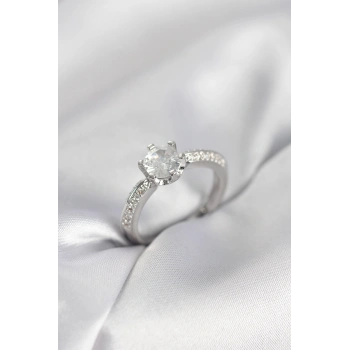 Tek Taş Model Zirkon Taşlı Gümüş Renk Kadın Yüzük - TJ-BYK4017