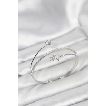Yıldızlı Model Pirinç Gümüş Renk Kadın Bileklik - TJ-BB8262