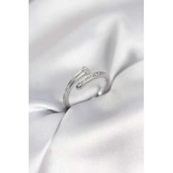 Zirkon Taşlı Gümüş Renk Yassı Çivi Model Kadın Yüzük - TJ-BYK3962