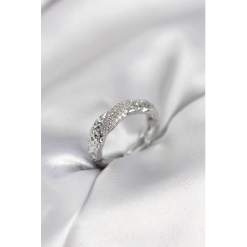 Zirkon Taşlı Puntalı Gümüş Renk Kadın Yüzük - TJ-BYK3988