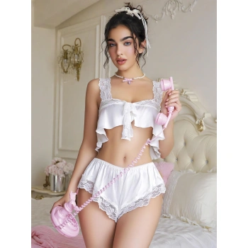  Beyaz Dantel İşlemeli Sütyenli Saten Şortlu Takım