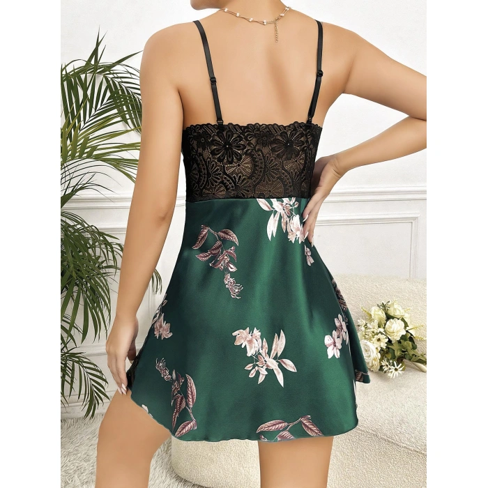 MARSiLYAN-  Özel Tasarım Çiçek Desenli İnce Askılı Dantel İşlemeli Yeşil Mini Saten Gecelik