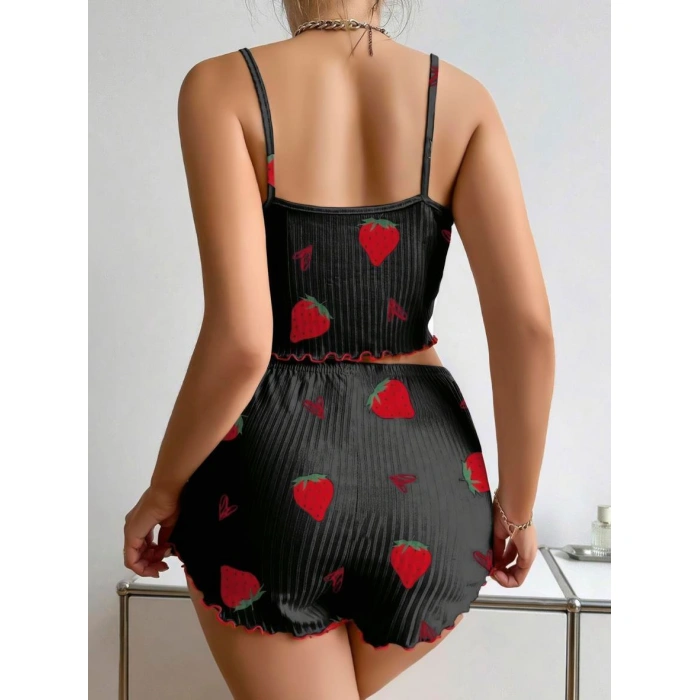 Pamuklu Siyah Üstüne Çilek Desen Fitilli Askılı Şortlu Pijama Takımı