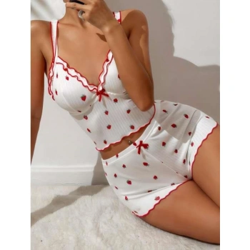MARSiLYAN- Beyaz Üstüne Çilek Desenli Fitilli Askılı Şortlu Pijama Takımı