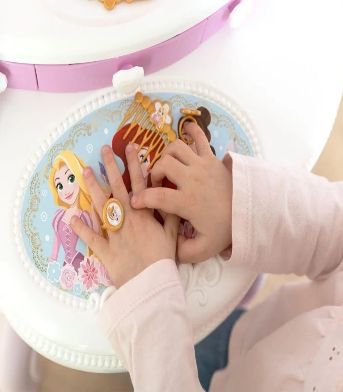 7600320250 Smoby Disney Prensesleri 2si1 arada Güzellik Masası Oyun Seti