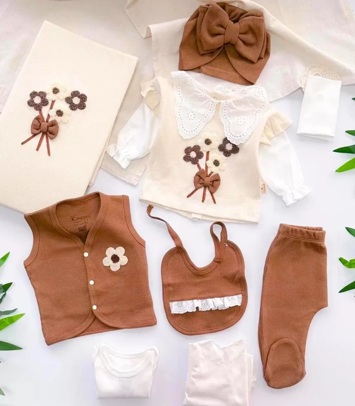 Çiçek ve Fiyonk Detaylı 10 Parça Bebek Hastane Çıkışı Ful Set